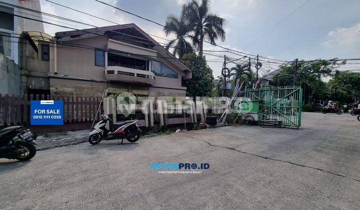 Rumah Hook 2 Lantai Jual Hitung Tanah Luas Tanah 375m2 SHM