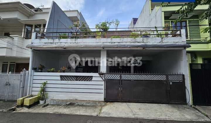 Dijual Rumah Hitung Tanah Tomang Lt 150m2 Lokasi Bebas Banjir