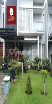 Rumah Citra Gran Depan Taman Siap Huni