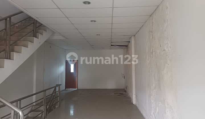 For Sale: Sultan Agung Main Road Shop House
