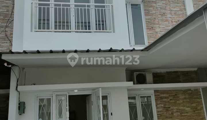Dijual rumah 2 lantai daerah tangerang