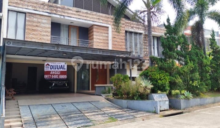 Dijual rumah cantik di Sentul City SHM Swimming Pool