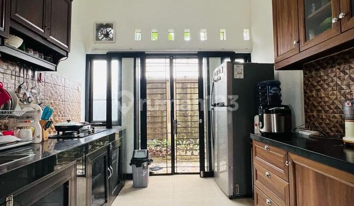 Dijual Rumah Luas Pusat Kota Di Dr Semeru Dekat Rsud