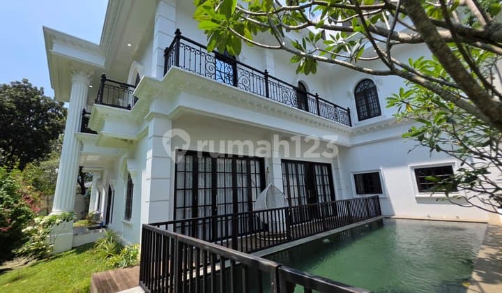 Rumah Mewah SHM Sentul City Swimming Pool Cluster Eksklusif