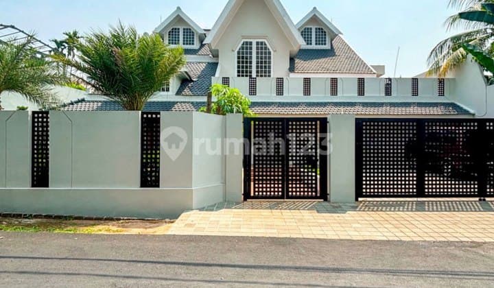 Luxury House Excellent Location in Simprug