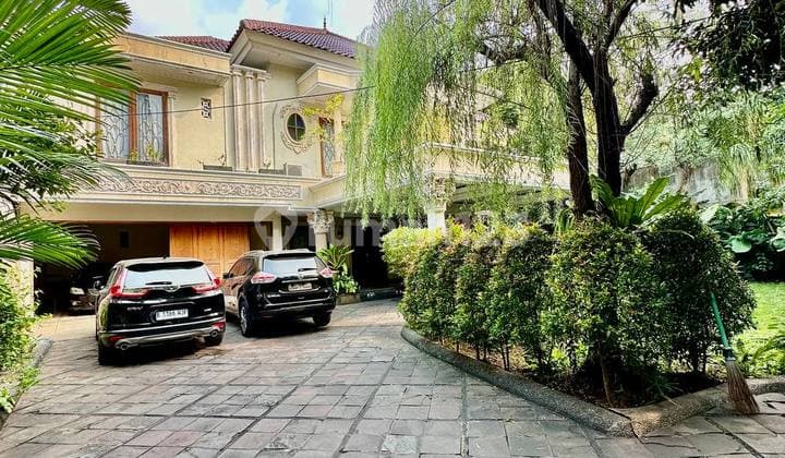 Rumah Lux European Classic 2 Lantai Pancoran Jakarta Selatan