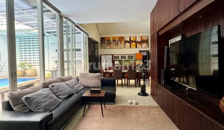 Ready-to-Live House in a Strategic Location in Ragunan