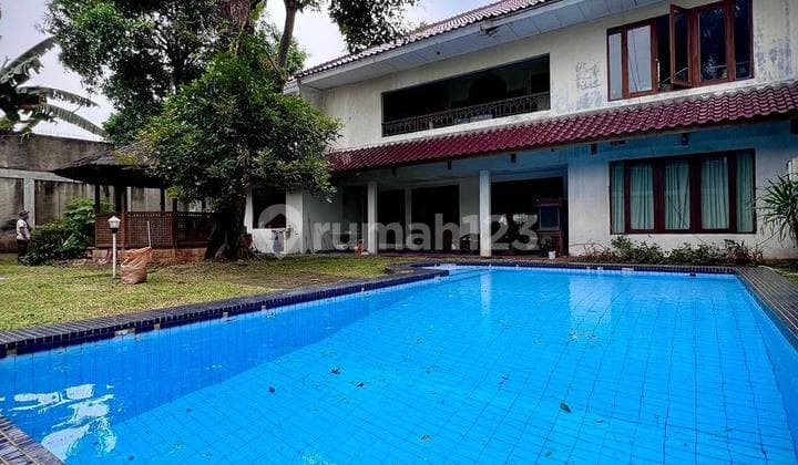 Classic House, with Private Pool Suitable for Residence/Business