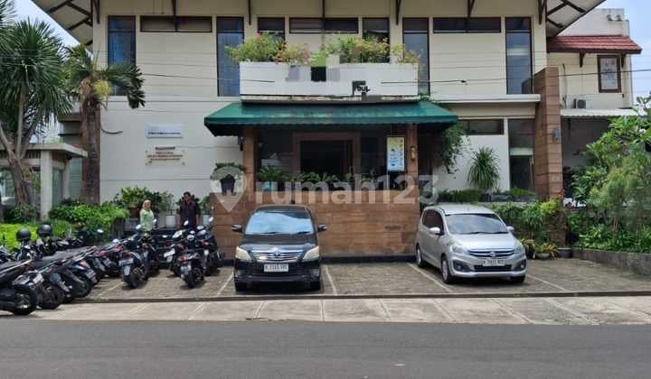 Mini Building Siap Pakai, Lokasi Strategis Dekat Blok M
