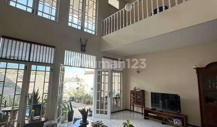 Rumah Dengan Swimmingpool Di Mpr Raya Cipete, 13,5 M Nego!