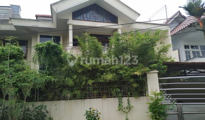 Rumah luas harga bagus masih nego di Prisma Kedoya, Crssus
