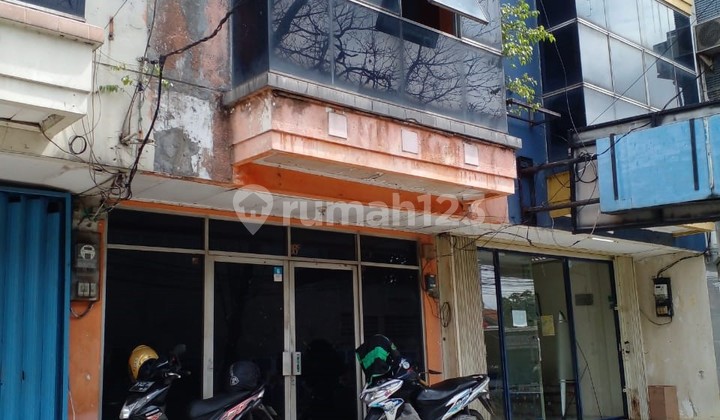 Ruko Disewakan Si Lokasi Strategis Daan Mogot, 015Erw