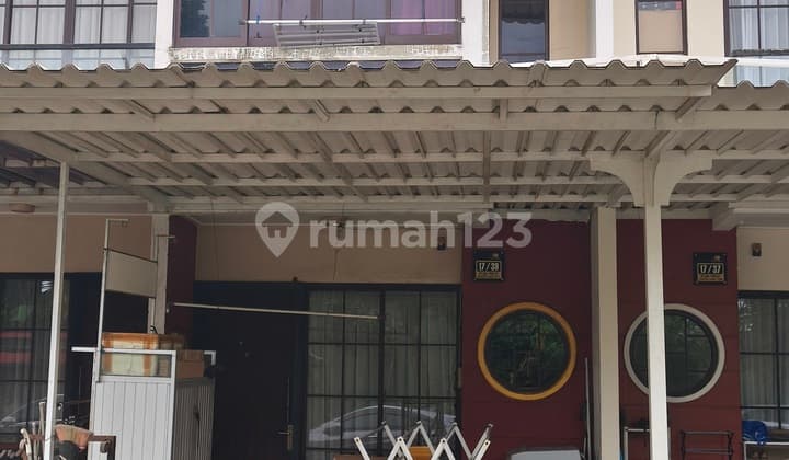 Rumah 2 Lantai Minimalis Green Lake