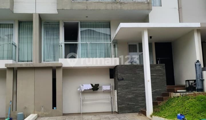 Land Area: 128 (8x16), Building Area: 210, 3 floors, in Citra Garden 8, West Jakarta (JEL)