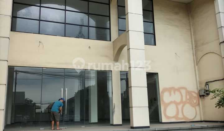 Ruko Gandeng 4 Lt Konekting Tangga 1, Serpong Tangerang Selatan