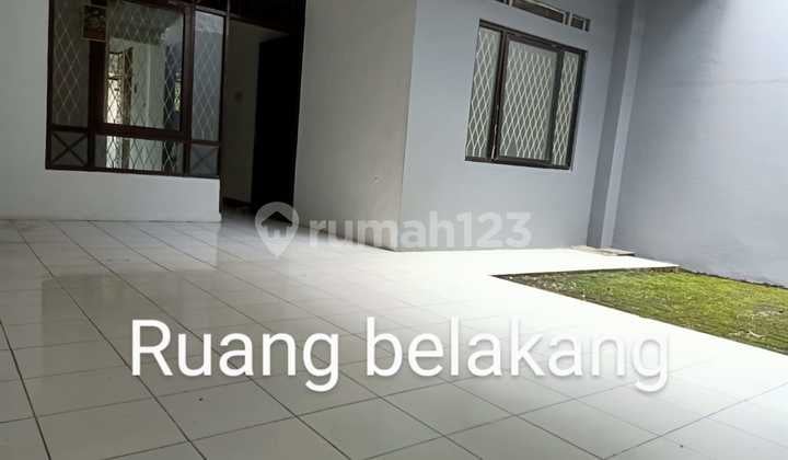 Rumah di Anggrek Loka di Graha Raya Bintaro Tangerang Selatan