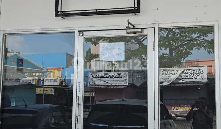 Kios Ramai di Pasar Segar Modern Graha Raya Tangerang Selatan 77