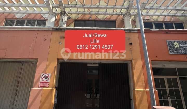 Ruko di WTC Mall Matahari Serpong, Tangerang Selatan