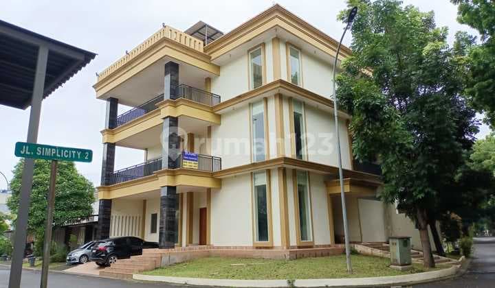 Rumah Strategis di The Icon Cluster Simplicity BSD City, Tangerang Selatan