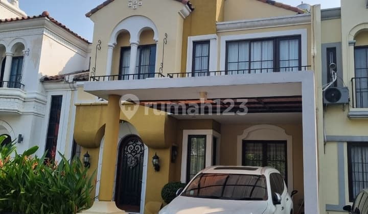 Classic Spanish House Ready to Move In at Royal Serpong Village, South Tangerang 148
