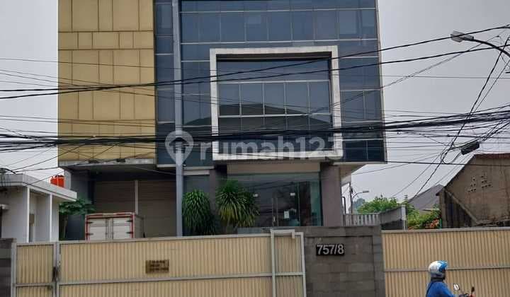 Rumah Bagus SHM di Jl Kebayoran Lama, Jakarta Selatan