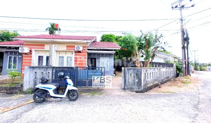 Dijual Rumah Hook - Tanah Luas, Siap Huni, Lokasi Ko. Kota Piring Residence, Tanjungpinang