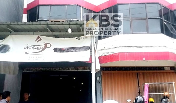 Strategic 2.5-Story Shop House on Jl. Pemuda - Tanjungpinang