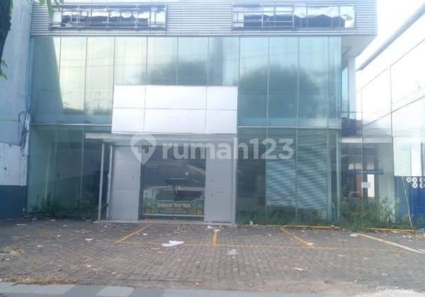 Gedung 2 Lantai Ex Showroom Mobil Jalan Raya Hr Muhammad