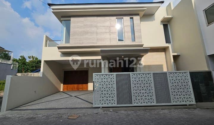 RUMAH DALAM KOTA JOGJA DEKAT TUGU JOGJA TRIHANGGO GAMPING SLEMAN
