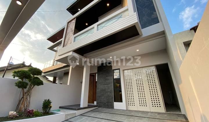 RUMAH MEWAH SIAP HUNI KALIURANG KM 8 DEKAT KAMPUS UGM KOTA JOGJA
