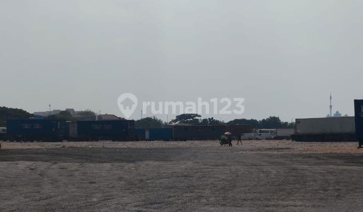 Openyard in Cakung