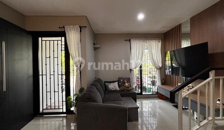 Cluater Laseine House