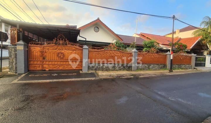 For sale house in Elang Malindo Jatiwaringin East Jakarta