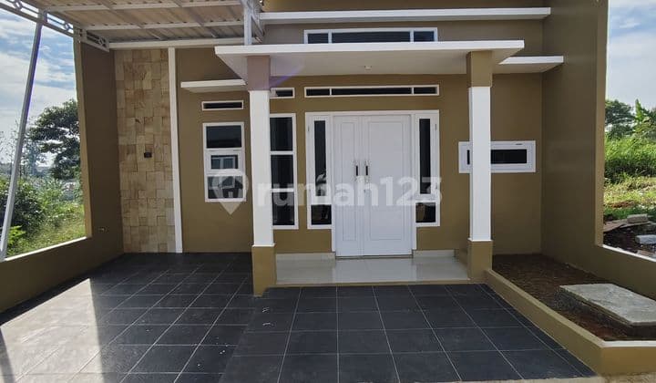 Dijual Rumah Siap Huni, Akses 2 Mobi. Akses Dekat Fasilitas Umum