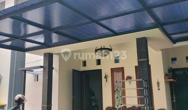 Disewakan Rumah 2 Lantai, 3 Kmr Tdr & 4 Kmr Mandi di Beji Depok