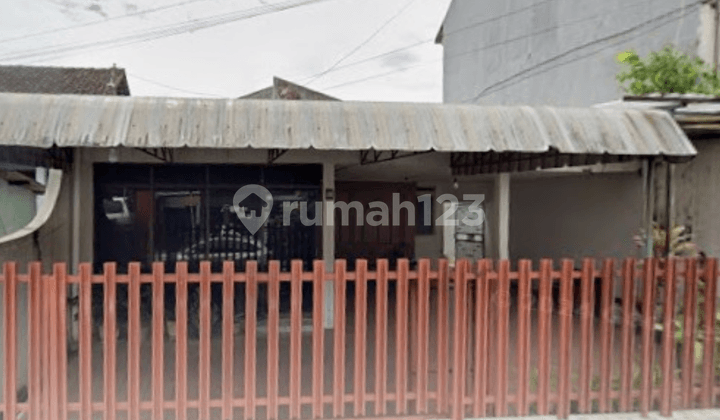 For Sale Spacious House in Ngesrep, Banyumanik