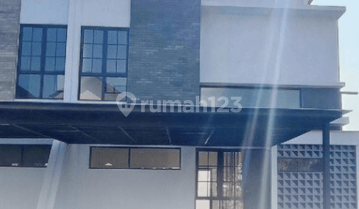 Disewakan Rumah Bagus 2 LT The Miles Bsb City Mijen