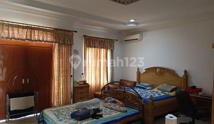 For Quick Sale House in Taman Palem Lestari, Kalideres, West Jakarta.