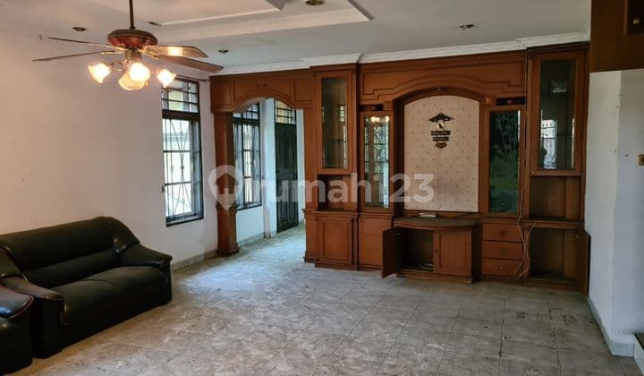 Jual rumah di Citra 2