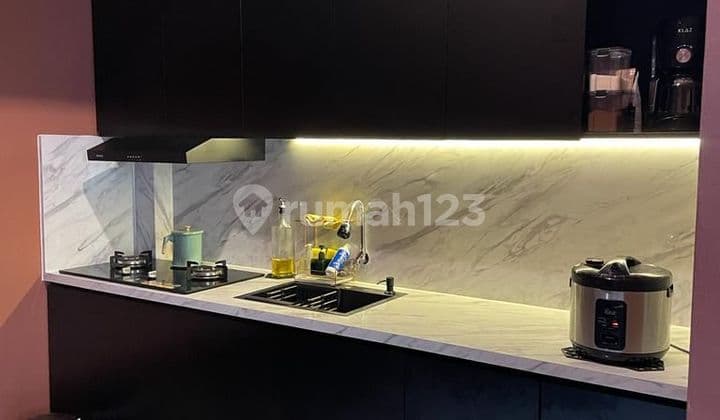 Dijual rumah 2 lantai di Sepatan