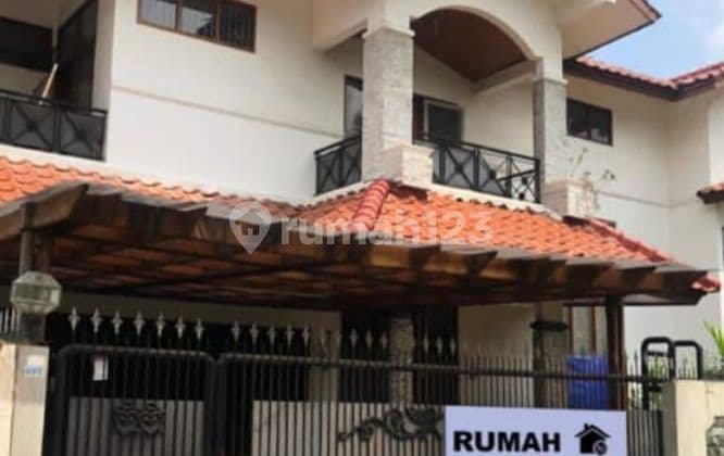Rumah 2 Lantai di Permata Buana