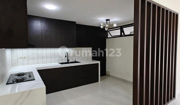 Rumah Sdh Renov Minimalis Modern Jual Cepat di Kalideres