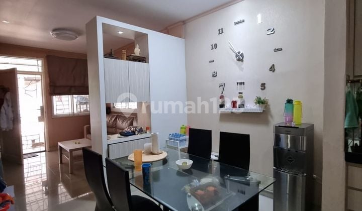 Dijual cepat rumah cantik di Taman Palem Lestari Kalideres Jakarta Barat