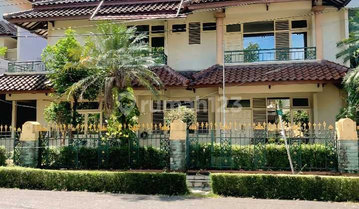 Dijual.rumahmeeah.2.lantai Di..Bintaro Jakata.selatan