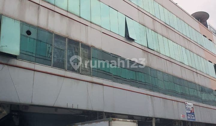 For Sale Fast Shophouse on Pangeran Jayakarta Street