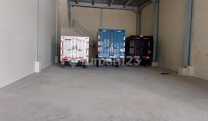 Disewakan.gudang.3.lantai.di.daan.mogotjakarta.barat