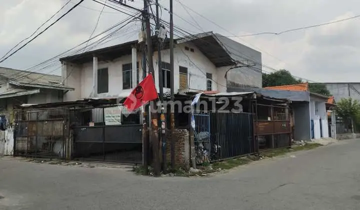 Di Jual Rumah Hoek 2 Lantai Bagus di Perumahan Villa Taman Bandara,kec Kosambi,kab Tangerang,banten, Tangerang