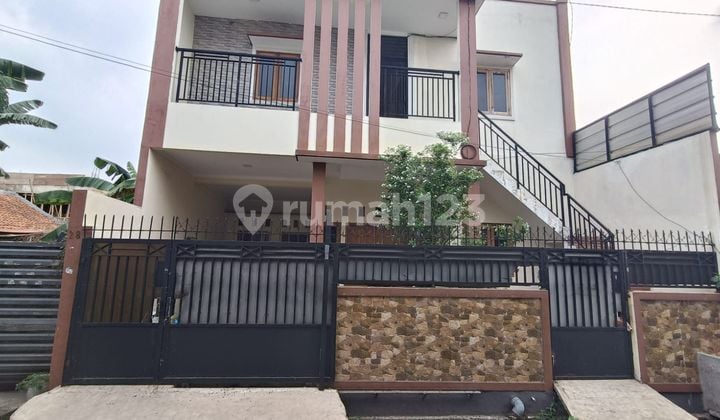 Dijual rumah Kos 2 lantai di Kalideres,lokasi bagus,harga nego.