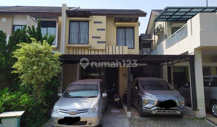 Dijual rumah 2,5 lantai di Casa Jardin,lokasi strategis,hrg nego.