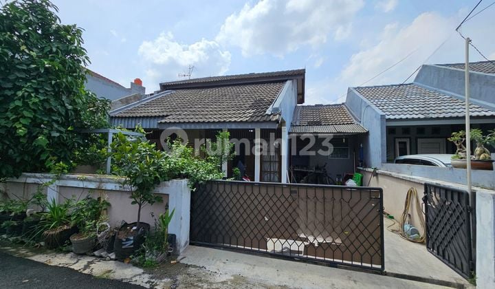 Dijual rumah di Kunciran Mas Permai,harga nego,lokasi strategis.